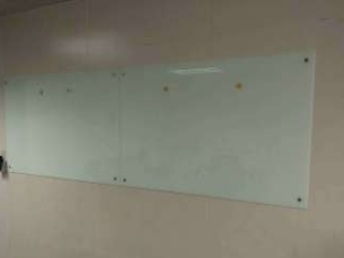 亚瑟钢化防爆磁性玻璃白板 深圳办公用品的定制与批发优选